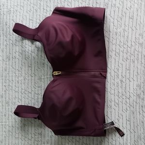 Victoria's Secret Knockout sports bra size 38C